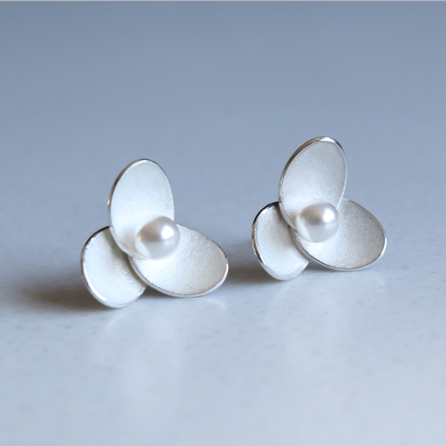 Silver and crystal pearl Trillium Stud Earrings