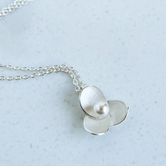 Silver Trillium and crystal pearl Necklace