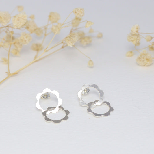 SALE small double flat round frill stud earrings